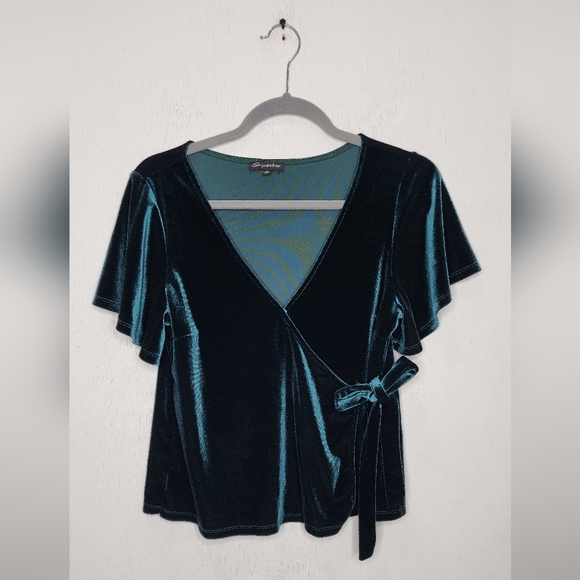 Shinestar Green Velvet Wrap Short Sleeve Top Sz M - Picture 1 of 9